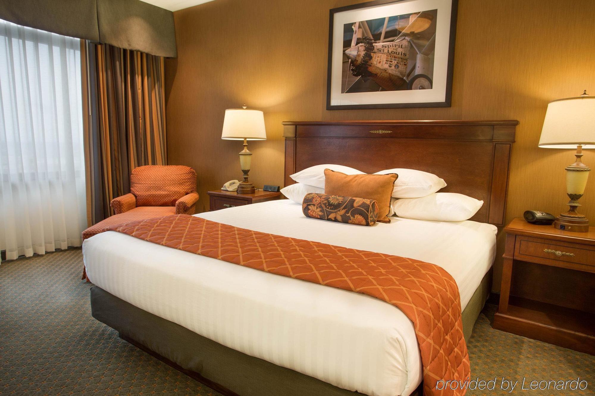 Drury Plaza Hotel St. Louis Chesterfield Exterior foto